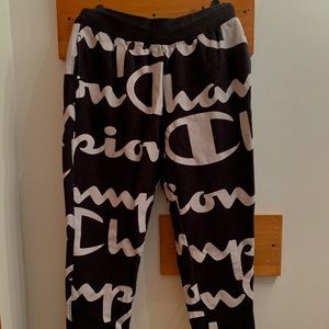 Men’s medium Champion joggers
